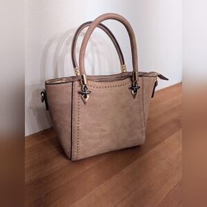 Pre Owned Chic Tan Women's Satchel with Stud Accents